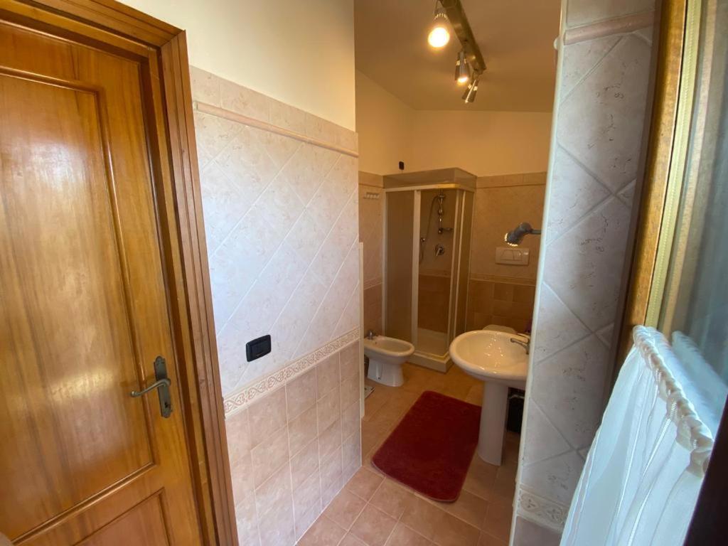 ローマCasa Cirella Near Anagnina Metroアパートメント エクステリア 写真